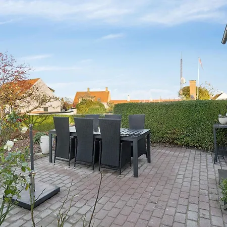 Lägenhet Harborside With Terrace Bike Shed